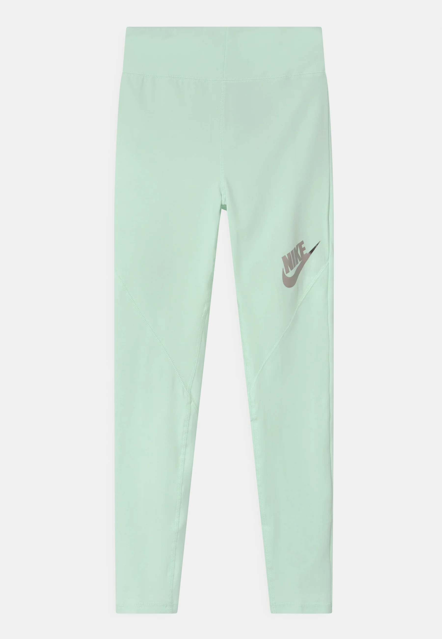 Nike D Small