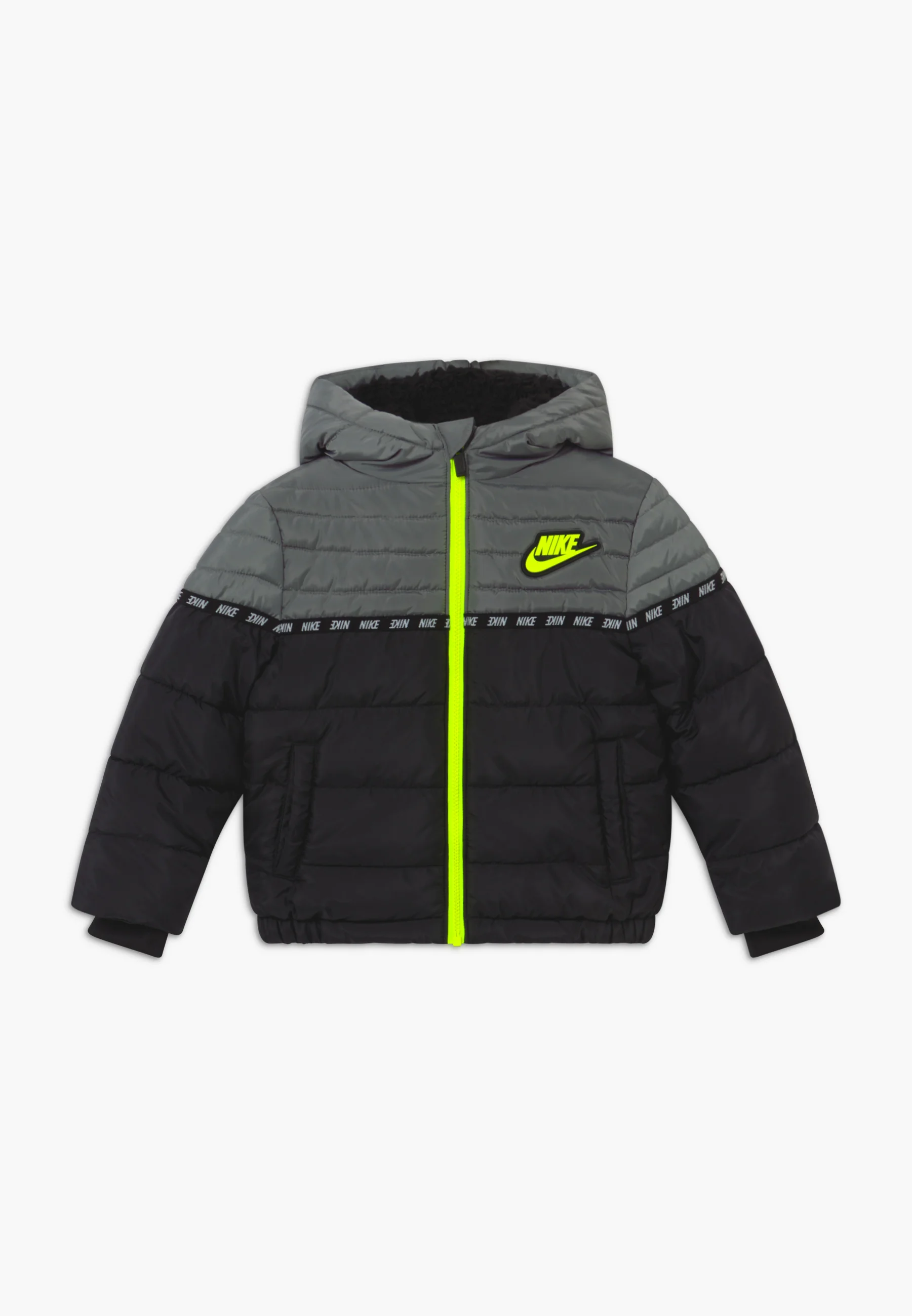 Nike D Filled